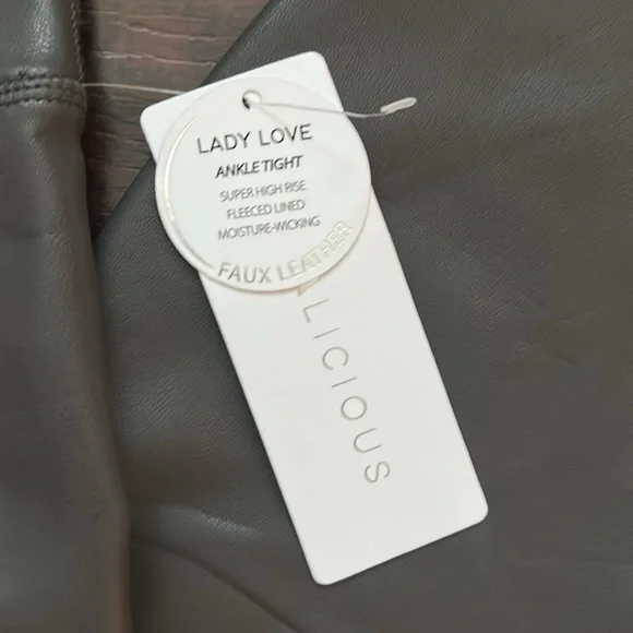 NWT Yogalicious Lady Love Fleece Lined Gray Faux Leather Leggings s (S) - Picture 2 of 4